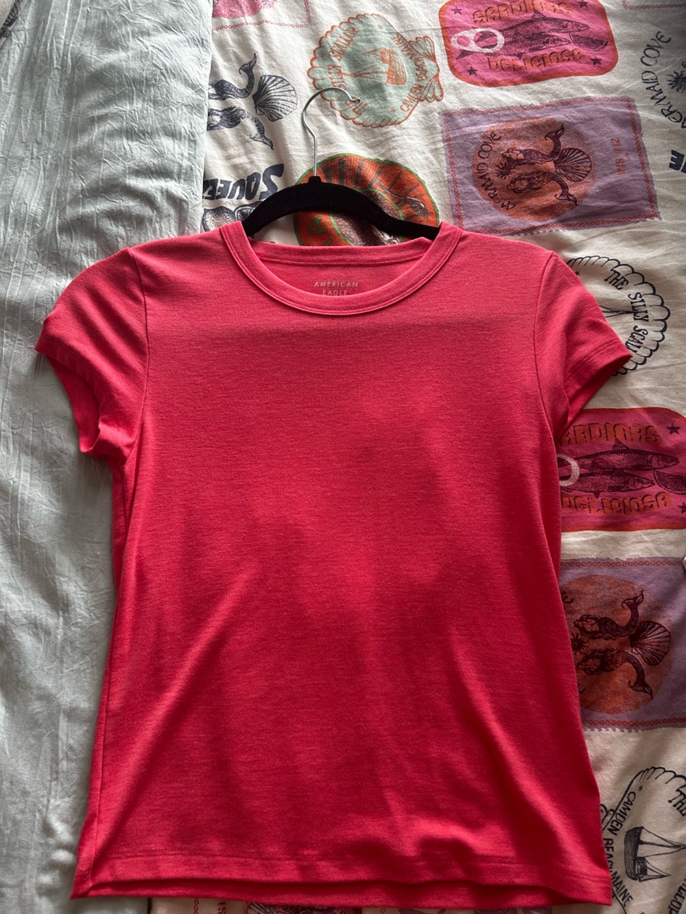 American Eagle Outfitters Hot Pink Crewneck Short Sleeve Tee